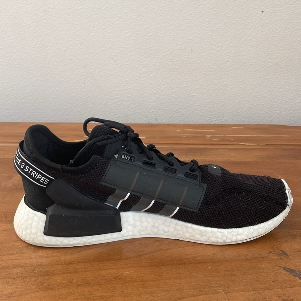 Adidas NMD R1 V2 Shoes Size 10 - Picture 7 of 14